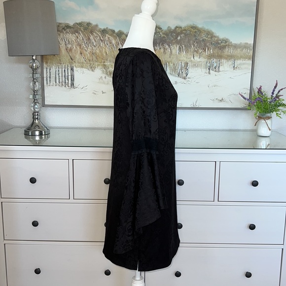 Laundry by Shelli Segal Los Angeles 🖤 Black Bell Sleeve Floral Jacquard Dress - Picture 7 of 9